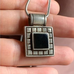 925 silver necklace with black onyx pendant.